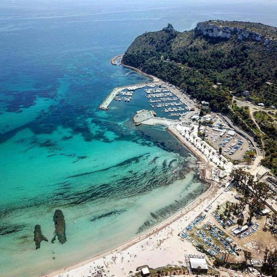 Brezza Di Mare Appartamento In Villa Con Giardino E Spiaggia ,Casa Vacanze Al Mare 夸尔图-圣埃莱娜 外观 照片