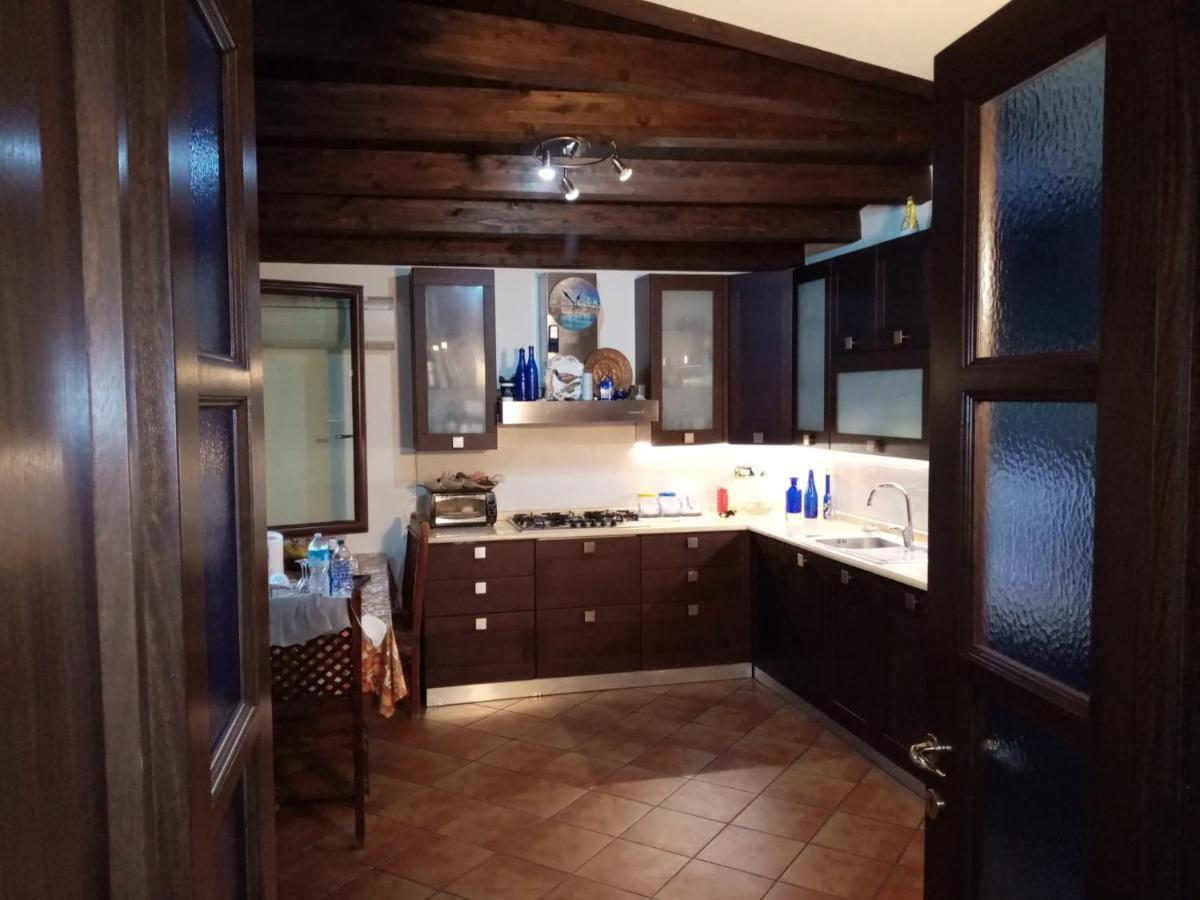 Brezza Di Mare Appartamento In Villa Con Giardino E Spiaggia ,Casa Vacanze Al Mare 夸尔图-圣埃莱娜 外观 照片