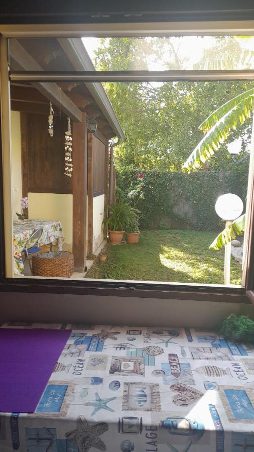 Brezza Di Mare Appartamento In Villa Con Giardino E Spiaggia ,Casa Vacanze Al Mare 夸尔图-圣埃莱娜 外观 照片