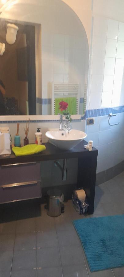 Brezza Di Mare Appartamento In Villa Con Giardino E Spiaggia ,Casa Vacanze Al Mare 夸尔图-圣埃莱娜 外观 照片